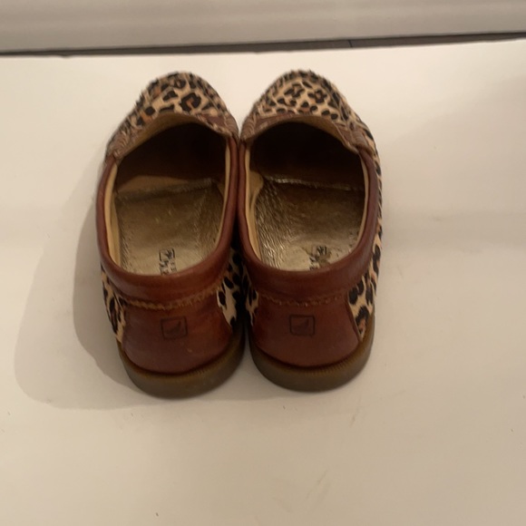 Sperry's leopard print size 8 - Picture 3 of 4